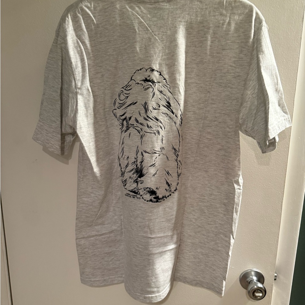 Men's Gray Graphic Tee with Pekingese Design